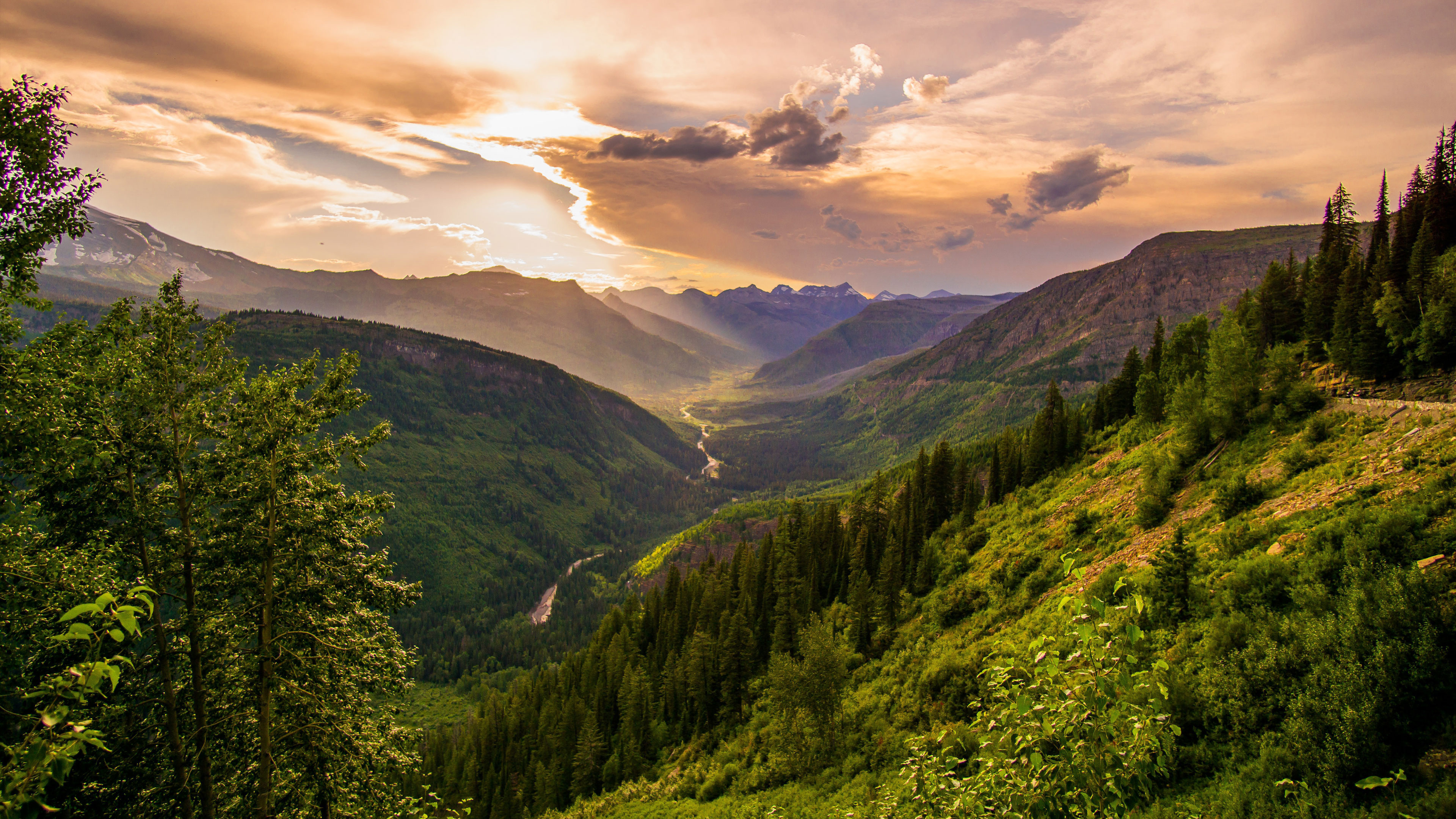 Mountain and Valley - The Whole World is yours